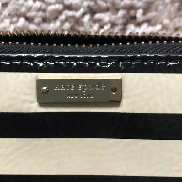 Kate Spade Wallet - Picture 7 of 7